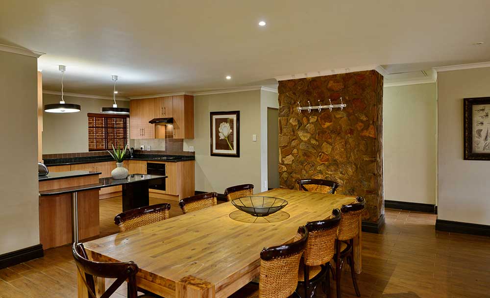 Country Manor