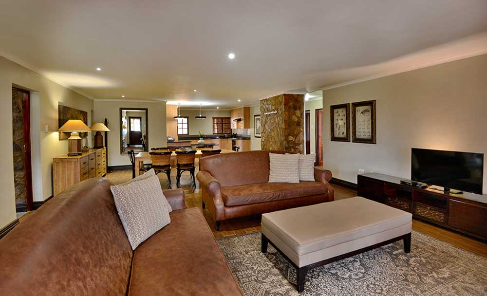 Country Manor